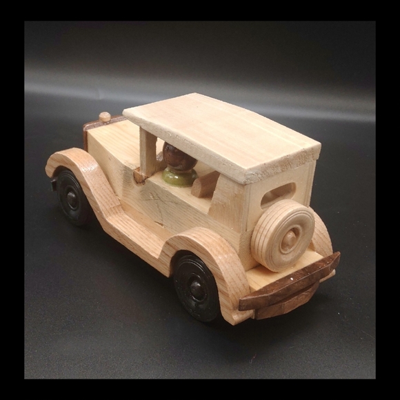 Hand Carved Wood Car with Cute Driver - Picture 3 of 8